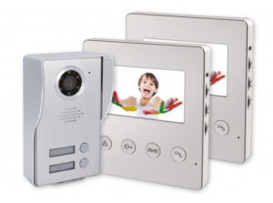 COMMEL Video kaputelefon, 2 lakásos,színes, 4,3", 2 kapunyitó, IP44 kültéri egység; (cikksz.: 501