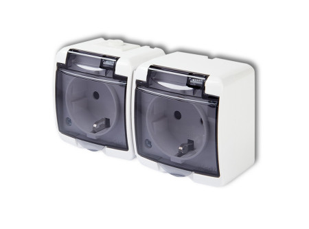 DÜWI 22121 Aquastar 2-es földelt dugaszolóaljzat, gyermekvédelemmel, csapófedéllel , IP44, füstsz