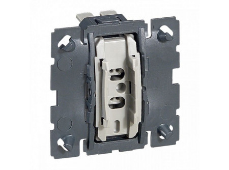 Legrand 067002 - Céliane 1P kapcsoló 10AX