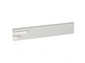 Legrand 075702 - Antimikrobiális 130x50 mm kábelcsatorna, 2 rekeszes, fehér
