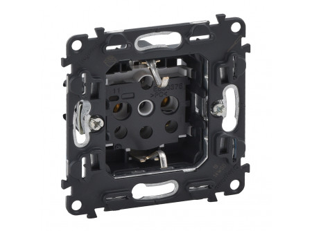 Legrand 753025 - Valena InMatic 2P+F csatlakozóaljzat mechanizmus gyermekvédelem nélkül, csavaros