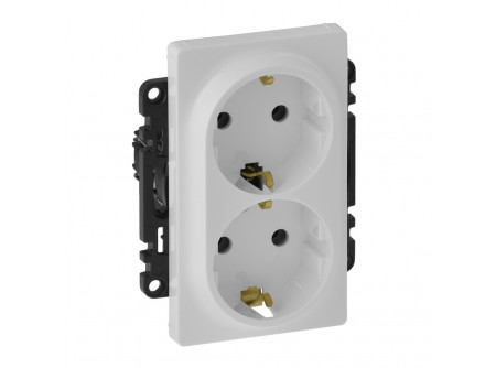 Legrand 753127 - Valena Life 2x2P+F csatlakozóaljzat gyermekvédelem nélkül, egybeépített burkolat