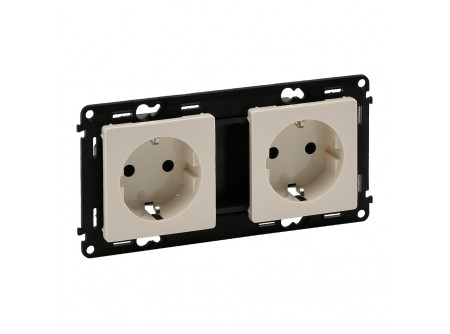 Legrand 753222 - Valena Life 2x2P+F sínezett csatlakozóaljzat gyermekvédelemmel, rugós vezetékbek