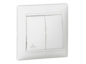 Legrand 770098 - Valena IP44 2x váltókapcsoló, fehér