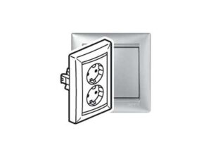 Legrand 770100 - Valena 2x2P+F csatlakozóaljzat alumínium