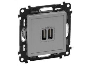 Legrand 770270 - Valena 2xUSB töltő aljzat, 1500 mA, alumínium