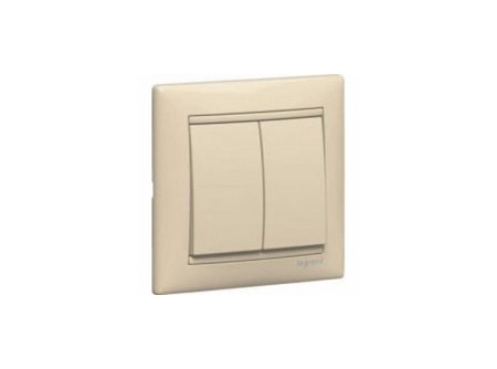Legrand 774118 - Valena kettős váltóérintkezős nyomó, elefántcsont