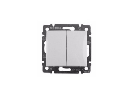 Legrand 774218 - Valena kettős váltóérintkezős nyomó, fehér