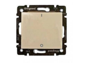Legrand 774303 - Valena hárompólusú kapcsoló elefántcsont