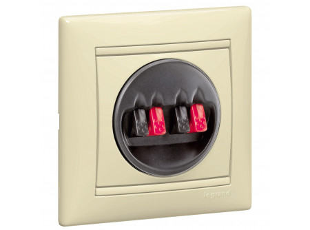 Legrand 774324 - Valena hangszórócsatlakotó elefántcsont