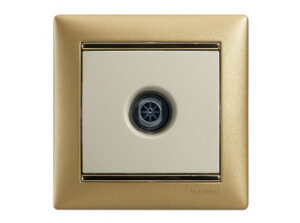 Legrand 774329 - Valena TV aljzat végz 1,5dB elefántcsont