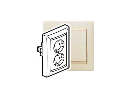 Legrand 774370 - Valena 2x2P+F csatlakozóaljzat elefántcsont