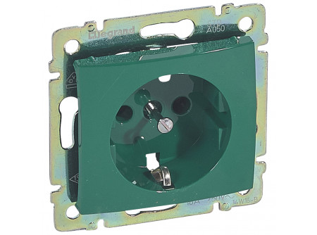 Legrand 774372 - Valena 2P+F csatlakozóaljzat zöld