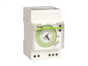 Noark 103516 - Ex9TAQ 1CO 230V inst. kapcsolóóra,Analóg,napi pr.,Kvarc,1 csatorna (váltó é.),230V