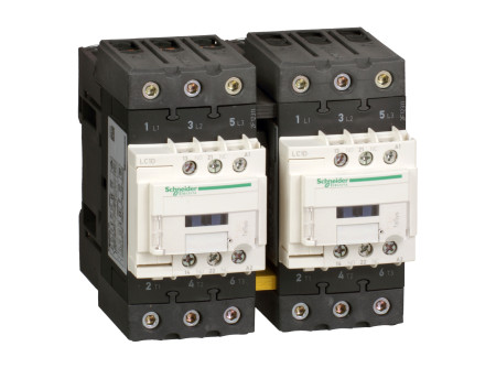 Schneider LC2D50AP7 - 3 pólusú irányváltós mágneskapcsoló Everlink (AC3, 400V 50A), tek. 230V AC