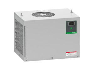 Schneider NSYCU2K3P4R - Hűtőegység 2kW 3P 400V tetőre